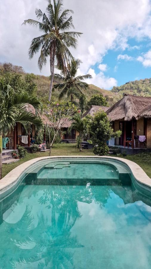 Airas' Garden Homestay Eco Bungalows Kuta  Exterior photo